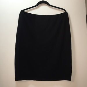 Vince Camuto rayon/spanex skirt